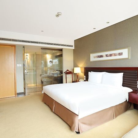 Holiday Inn Shanghai Pudong Nanpu, An Ihg Hotel Экстерьер фото