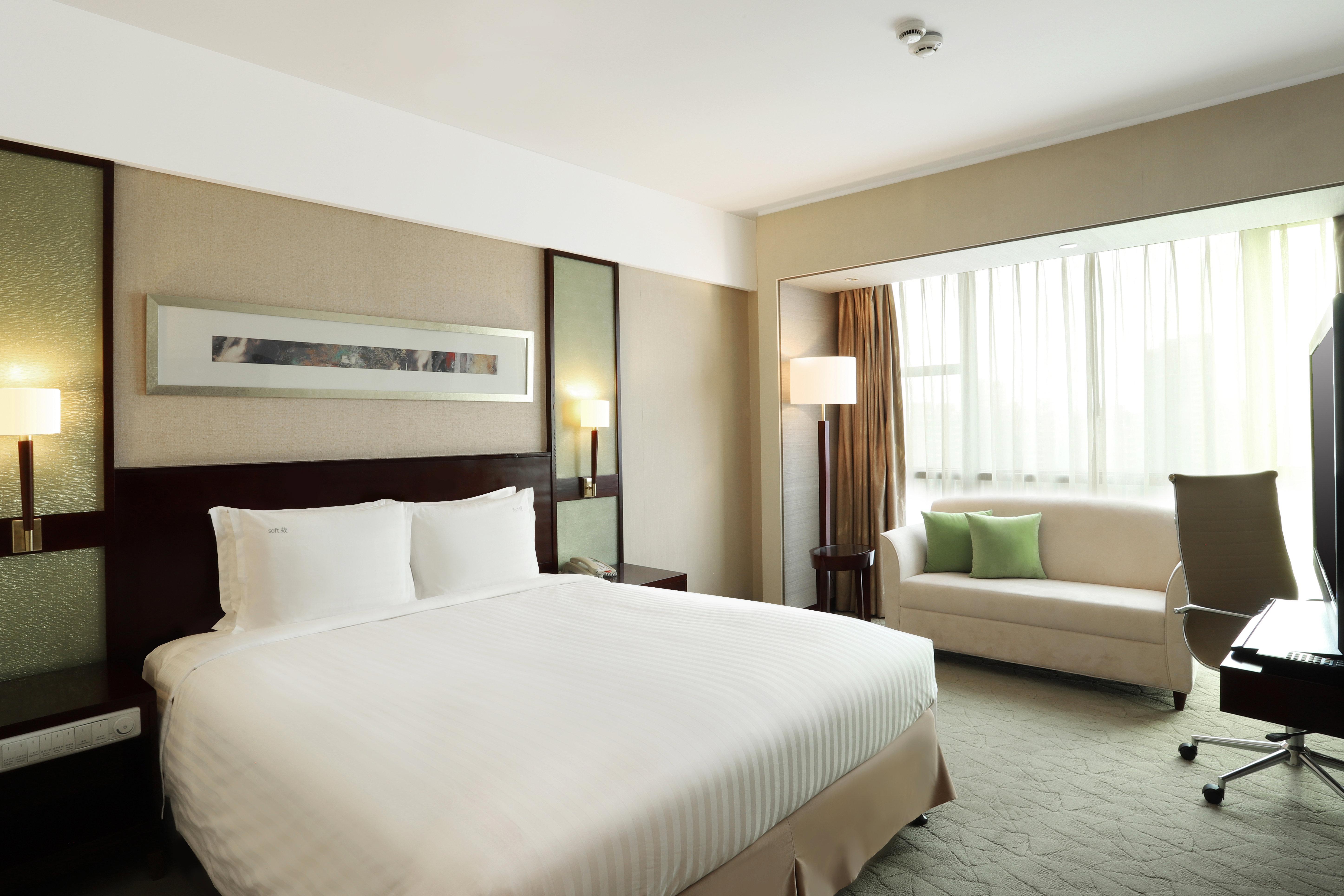 Holiday Inn Shanghai Pudong Nanpu, An Ihg Hotel Экстерьер фото